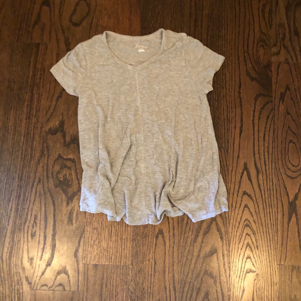 Gray art class stretchy v neck top